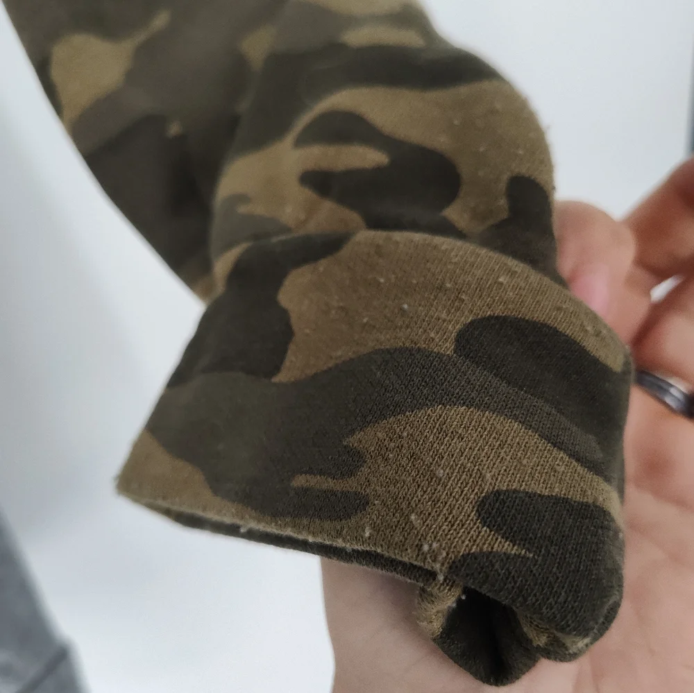 Old Navy Gray And Camo Zippered Hoodie Size X Large, 14-16